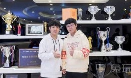 白衣教练最新爆料,最新爆料背后的真相与内幕